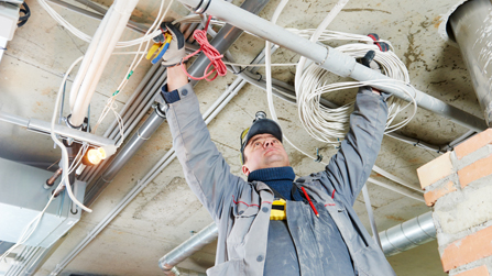 【美高梅集团4688am电缆】装修电管线究竟是走顶照旧走地？？？？？？？？